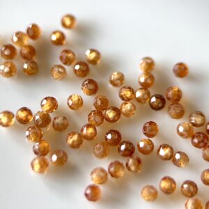 10粒売り｜ヘソナイトガーネット 2mm ラウンドカット